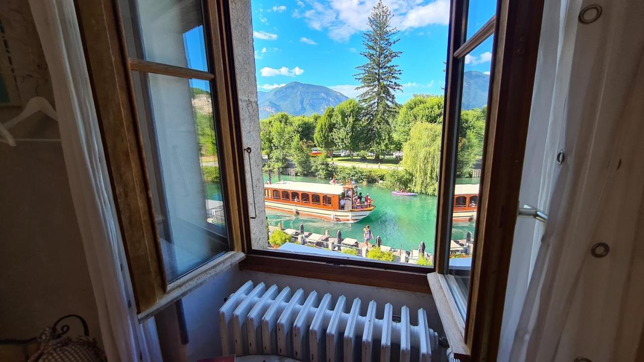 シャナ Le Doux Nid Bed & Breakfast エクステリア 写真