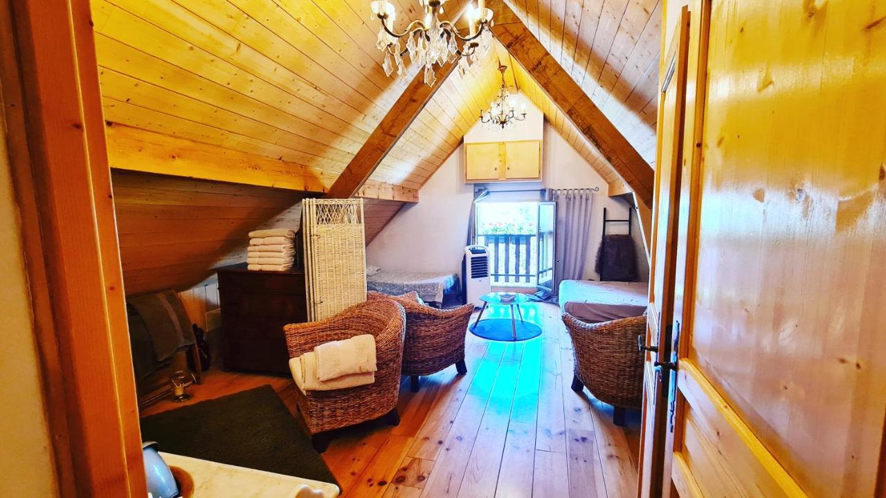 シャナ Le Doux Nid Bed & Breakfast エクステリア 写真